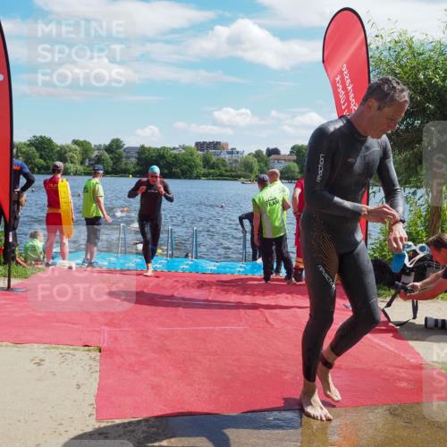 16.06.2024 - 7 Türme Triathlon KatJ http://msf.ph/oto/6298994 16.06.2024 11:14:09 Schwimmen 48, 171, 229, 253, 279, 291 meine-sportfotos.de