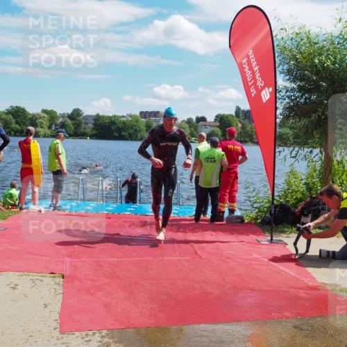 16.06.2024 - 7 Türme Triathlon KatJ http://msf.ph/oto/6299030 16.06.2024 11:14:12 Schwimmen 48, 171, 229, 253, 291 meine-sportfotos.de