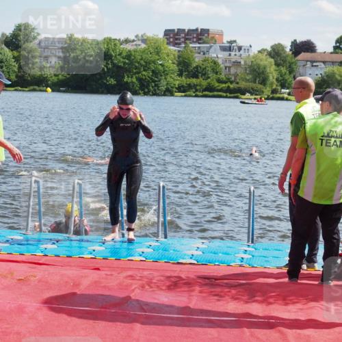 16.06.2024 - 7 Türme Triathlon KatJ http://msf.ph/oto/6299067 16.06.2024 11:14:14 Schwimmen 48, 171, 229, 253, 291 meine-sportfotos.de