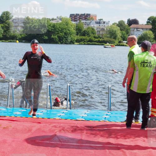 16.06.2024 - 7 Türme Triathlon KatJ http://msf.ph/oto/6299070 16.06.2024 11:14:16 Schwimmen 48, 171, 229, 253, 291 meine-sportfotos.de