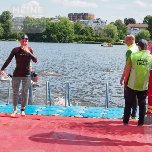 16.06.2024 - 7 Türme Triathlon KatJ http://msf.ph/oto/6299073 16.06.2024 11:14:16 Schwimmen 48, 171, 229, 253, 291 meine-sportfotos.de