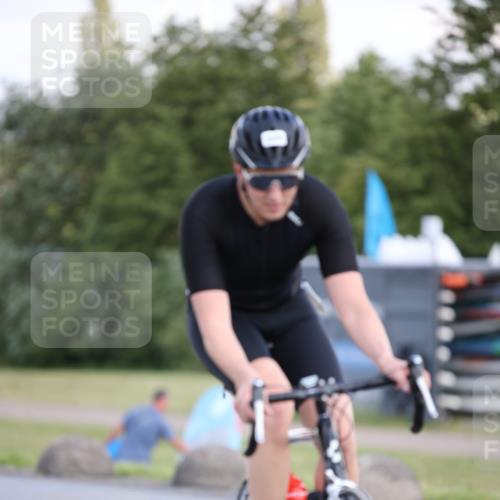 16.06.2024 - 26. Vierlanden-Triathlon Jannik Wohlers http://msf.ph/oto/6299104 16.06.2024 11:38:20 Radfahren 129, 145, 196, 324 meine-sportfotos.de