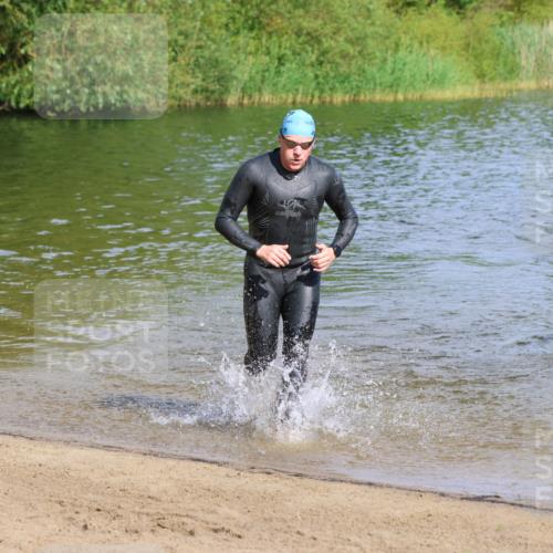 16.06.2024 - 26. Vierlanden-Triathlon Strokosch-Dieckow http://msf.ph/oto/6299120 16.06.2024 09:42:18 Schwimmen 145, 147, 177, 145, 147, 177 meine-sportfotos.de