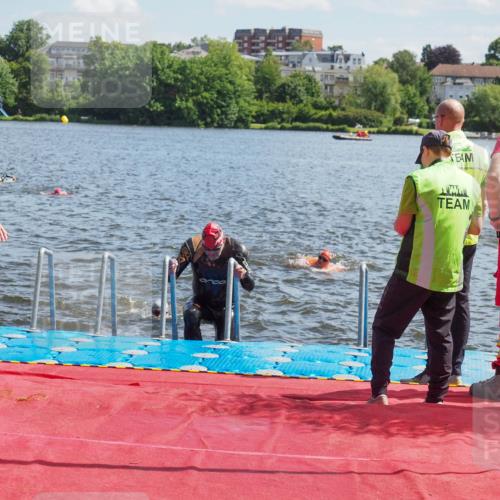 16.06.2024 - 7 Türme Triathlon KatJ http://msf.ph/oto/6299128 16.06.2024 11:14:23 Schwimmen 48, 229, 260, 291 meine-sportfotos.de