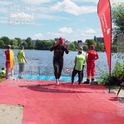 16.06.2024 - 7 Türme Triathlon KatJ http://msf.ph/oto/6299190 16.06.2024 11:14:28 Schwimmen 229, 260, 291 meine-sportfotos.de