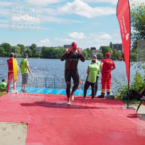 16.06.2024 - 7 Türme Triathlon KatJ http://msf.ph/oto/6299198 16.06.2024 11:14:28 Schwimmen 229, 260, 291 meine-sportfotos.de