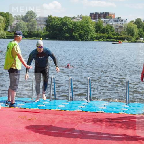 16.06.2024 - 7 Türme Triathlon KatJ http://msf.ph/oto/6299225 16.06.2024 11:14:34 Schwimmen 229, 260 meine-sportfotos.de