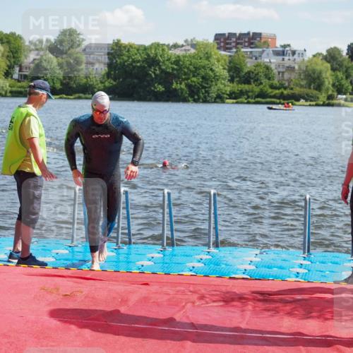 16.06.2024 - 7 Türme Triathlon KatJ http://msf.ph/oto/6299243 16.06.2024 11:14:34 Schwimmen 229, 260 meine-sportfotos.de