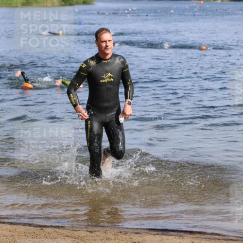 16.06.2024 - 26. Vierlanden-Triathlon Strokosch-Dieckow http://msf.ph/oto/6299250 16.06.2024 09:42:24 Schwimmen 65, 145, 177, 180, 65, 145, 177, 180 meine-sportfotos.de