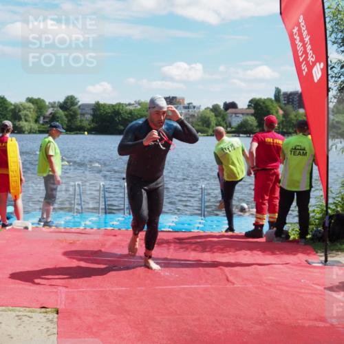 16.06.2024 - 7 Türme Triathlon KatJ http://msf.ph/oto/6299263 16.06.2024 11:14:36 Schwimmen 215, 229, 260 meine-sportfotos.de