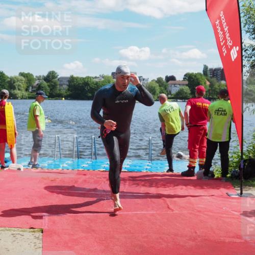 16.06.2024 - 7 Türme Triathlon KatJ http://msf.ph/oto/6299267 16.06.2024 11:14:36 Schwimmen 215, 229, 260 meine-sportfotos.de
