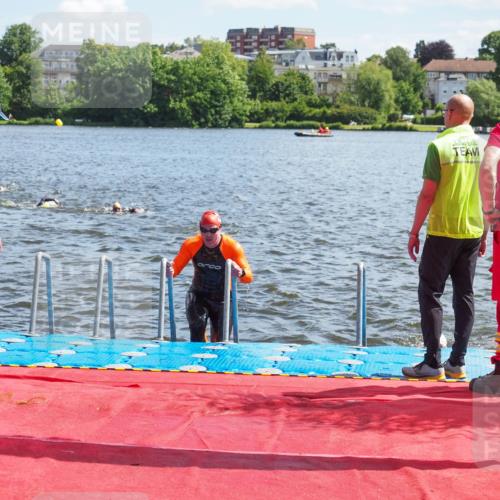 16.06.2024 - 7 Türme Triathlon KatJ http://msf.ph/oto/6299290 16.06.2024 11:14:39 Schwimmen 215, 229, 260, 267 meine-sportfotos.de