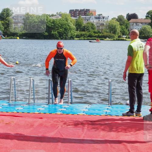 16.06.2024 - 7 Türme Triathlon KatJ http://msf.ph/oto/6299322 16.06.2024 11:14:40 Schwimmen 215, 229, 260, 267 meine-sportfotos.de