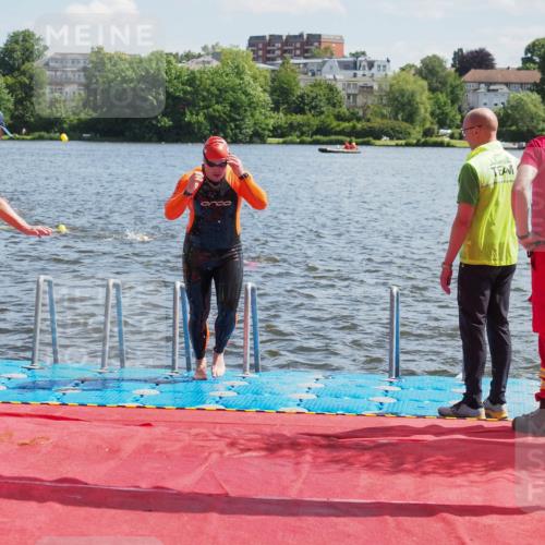 16.06.2024 - 7 Türme Triathlon KatJ http://msf.ph/oto/6299329 16.06.2024 11:14:40 Schwimmen 215, 229, 260, 267 meine-sportfotos.de