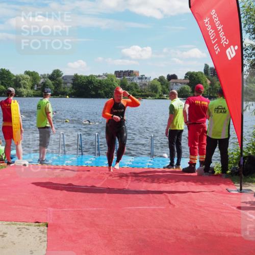 16.06.2024 - 7 Türme Triathlon KatJ http://msf.ph/oto/6299339 16.06.2024 11:14:41 Schwimmen 45, 215, 229, 260, 267 meine-sportfotos.de