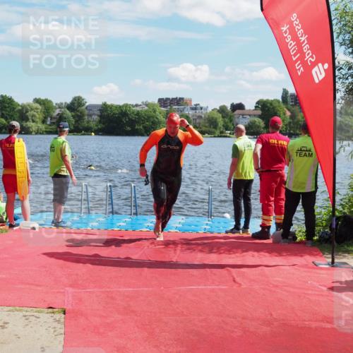 16.06.2024 - 7 Türme Triathlon KatJ http://msf.ph/oto/6299348 16.06.2024 11:14:41 Schwimmen 45, 215, 229, 260, 267 meine-sportfotos.de