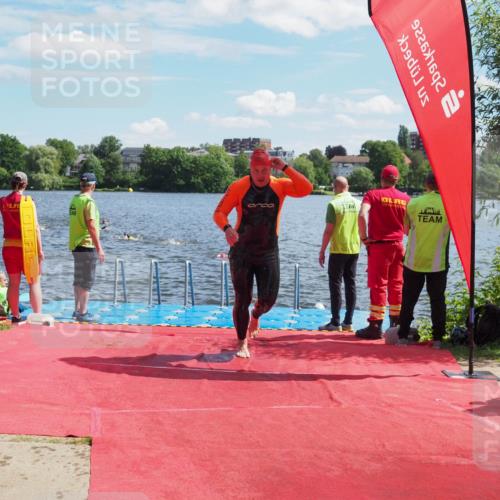16.06.2024 - 7 Türme Triathlon KatJ http://msf.ph/oto/6299356 16.06.2024 11:14:42 Schwimmen 45, 215, 229, 260, 267 meine-sportfotos.de
