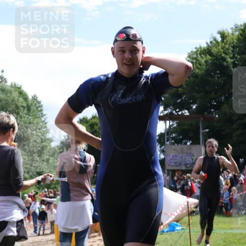 16.06.2024 - 26. Vierlanden-Triathlon Lena Gebhardt http://msf.ph/oto/6299357 16.06.2024 10:58:01 Schwimmen 244, 253, 269, 275, 298, 302, 316, 244, 253, 269, 275, 298, 302, 316 meine-sportfotos.de