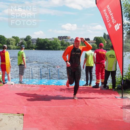 16.06.2024 - 7 Türme Triathlon KatJ http://msf.ph/oto/6299364 16.06.2024 11:14:42 Schwimmen 45, 215, 229, 260, 267 meine-sportfotos.de