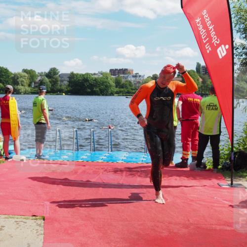 16.06.2024 - 7 Türme Triathlon KatJ http://msf.ph/oto/6299371 16.06.2024 11:14:42 Schwimmen 45, 215, 229, 260, 267 meine-sportfotos.de