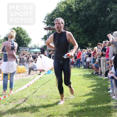 16.06.2024 - 26. Vierlanden-Triathlon Lena Gebhardt http://msf.ph/oto/6299379 16.06.2024 10:58:03 Schwimmen 253, 269, 275, 298, 302, 316, 253, 269, 275, 298, 302, 316 meine-sportfotos.de