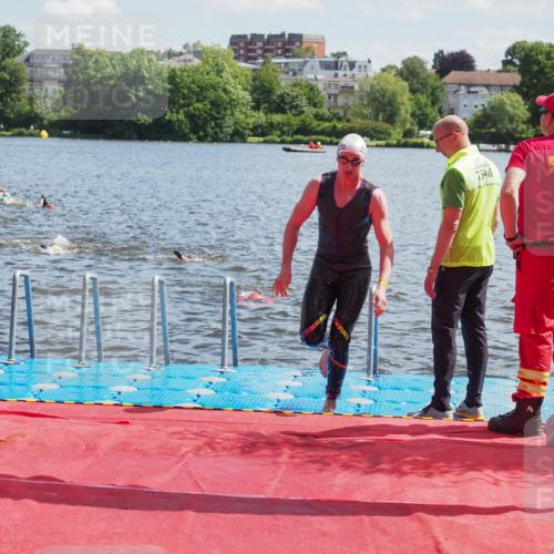 16.06.2024 - 7 Türme Triathlon KatJ http://msf.ph/oto/6299389 16.06.2024 11:14:47 Schwimmen 21, 45, 166, 215, 260, 267 meine-sportfotos.de