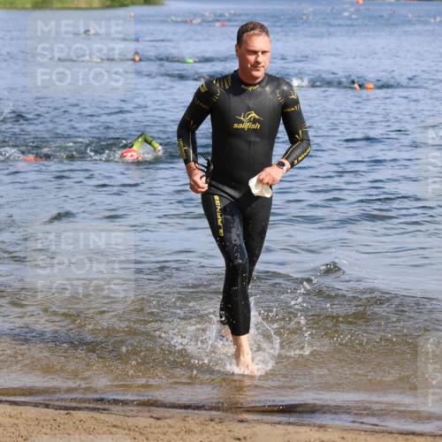 16.06.2024 - 26. Vierlanden-Triathlon Strokosch-Dieckow http://msf.ph/oto/6299414 16.06.2024 09:42:25 Schwimmen 65, 145, 177, 180, 65, 145, 177, 180 meine-sportfotos.de