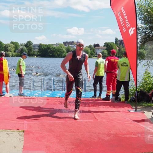 16.06.2024 - 7 Türme Triathlon KatJ http://msf.ph/oto/6299415 16.06.2024 11:14:48 Schwimmen 21, 45, 166, 215, 260, 267 meine-sportfotos.de