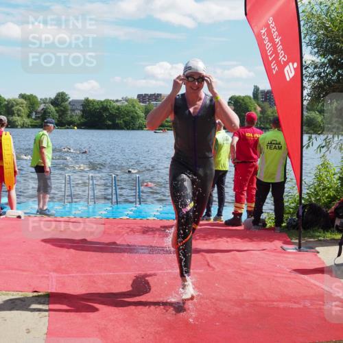 16.06.2024 - 7 Türme Triathlon KatJ http://msf.ph/oto/6299425 16.06.2024 11:14:49 Schwimmen 21, 45, 166, 215, 260, 267 meine-sportfotos.de