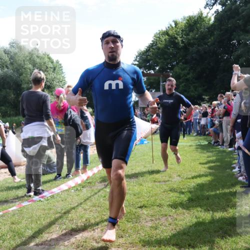 16.06.2024 - 26. Vierlanden-Triathlon Lena Gebhardt http://msf.ph/oto/6299426 16.06.2024 10:58:08 Schwimmen 253, 254, 298, 302, 316, 349, 253, 254, 298, 302, 316, 349 meine-sportfotos.de