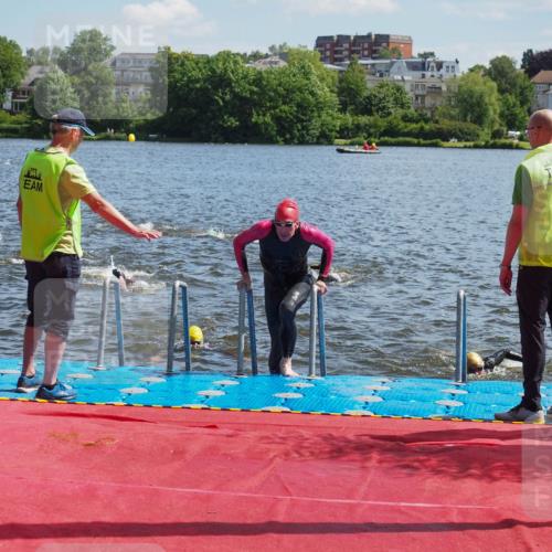 16.06.2024 - 7 Türme Triathlon KatJ http://msf.ph/oto/6299459 16.06.2024 11:15:02 Schwimmen 21, 45, 166, 215, 260, 267, 287, 294 meine-sportfotos.de