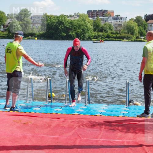 16.06.2024 - 7 Türme Triathlon KatJ http://msf.ph/oto/6299472 16.06.2024 11:15:03 Schwimmen 21, 45, 166, 215, 260, 267, 287, 294 meine-sportfotos.de