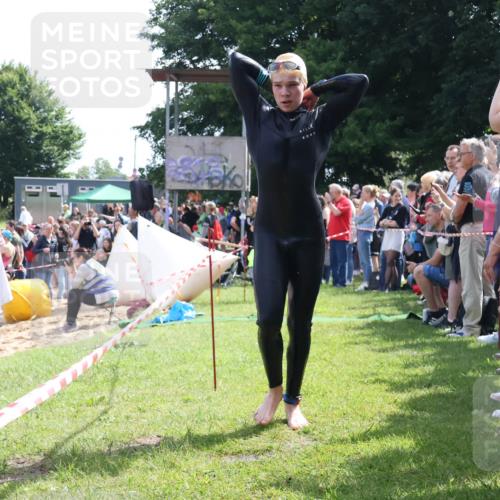 16.06.2024 - 26. Vierlanden-Triathlon Lena Gebhardt http://msf.ph/oto/6299473 16.06.2024 10:58:13 Schwimmen 253, 254, 288, 302, 349, 253, 254, 288, 302, 349 meine-sportfotos.de