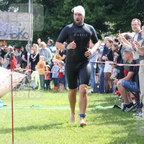 16.06.2024 - 26. Vierlanden-Triathlon Lena Gebhardt http://msf.ph/oto/6299515 16.06.2024 10:58:17 Schwimmen 254, 257, 288, 302, 345, 349, 254, 257, 288, 302, 345, 349 meine-sportfotos.de