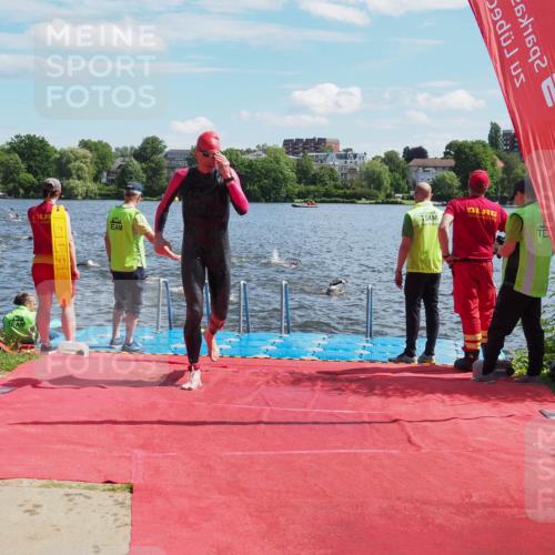 16.06.2024 - 7 Türme Triathlon KatJ http://msf.ph/oto/6299518 16.06.2024 11:15:05 Schwimmen 21, 45, 166, 215, 260, 267, 287, 294 meine-sportfotos.de