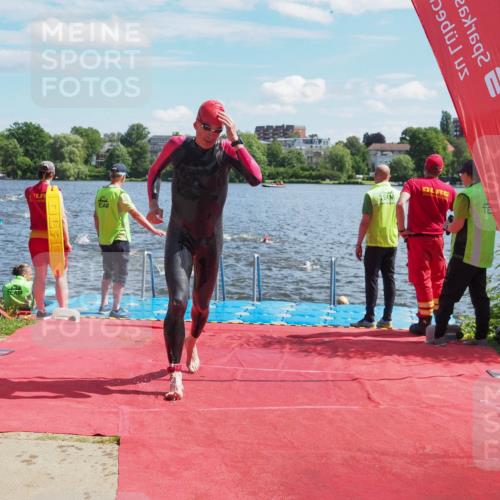 16.06.2024 - 7 Türme Triathlon KatJ http://msf.ph/oto/6299554 16.06.2024 11:15:06 Schwimmen 21, 45, 166, 215, 260, 267, 287, 294 meine-sportfotos.de