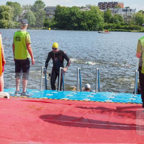 16.06.2024 - 7 Türme Triathlon KatJ http://msf.ph/oto/6299567 16.06.2024 11:15:11 Schwimmen 21, 45, 166, 215, 267, 287, 294 meine-sportfotos.de