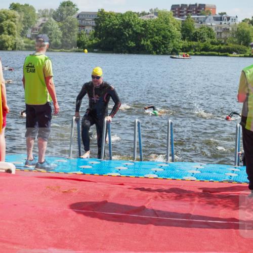 16.06.2024 - 7 Türme Triathlon KatJ http://msf.ph/oto/6299593 16.06.2024 11:15:12 Schwimmen 21, 45, 166, 215, 267, 287, 294 meine-sportfotos.de