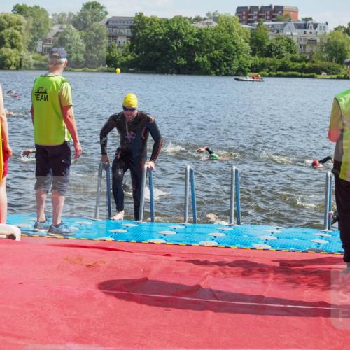 16.06.2024 - 7 Türme Triathlon KatJ http://msf.ph/oto/6299599 16.06.2024 11:15:12 Schwimmen 21, 45, 166, 215, 267, 287, 294 meine-sportfotos.de