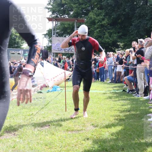 16.06.2024 - 26. Vierlanden-Triathlon Lena Gebhardt http://msf.ph/oto/6299605 16.06.2024 10:58:23 Schwimmen 254, 257, 265, 288, 345, 346, 349, 254, 257, 265, 288, 345, 346, 349 meine-sportfotos.de