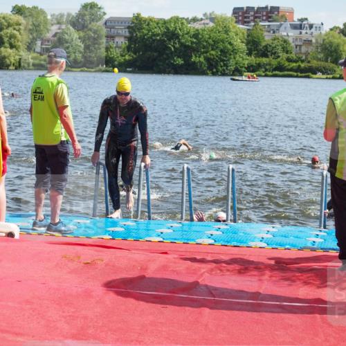 16.06.2024 - 7 Türme Triathlon KatJ http://msf.ph/oto/6299612 16.06.2024 11:15:13 Schwimmen 21, 45, 166, 215, 267, 275, 287, 294 meine-sportfotos.de