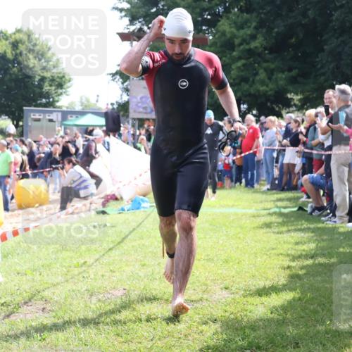 16.06.2024 - 26. Vierlanden-Triathlon Lena Gebhardt http://msf.ph/oto/6299613 16.06.2024 10:58:23 Schwimmen 254, 257, 265, 288, 345, 346, 349, 254, 257, 265, 288, 345, 346, 349 meine-sportfotos.de