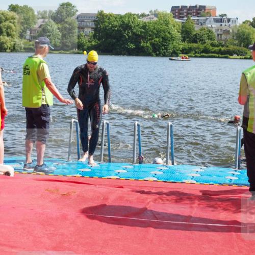 16.06.2024 - 7 Türme Triathlon KatJ http://msf.ph/oto/6299628 16.06.2024 11:15:13 Schwimmen 21, 45, 166, 215, 267, 275, 287, 294 meine-sportfotos.de