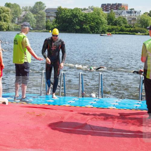 16.06.2024 - 7 Türme Triathlon KatJ http://msf.ph/oto/6299633 16.06.2024 11:15:13 Schwimmen 21, 45, 166, 215, 267, 275, 287, 294 meine-sportfotos.de