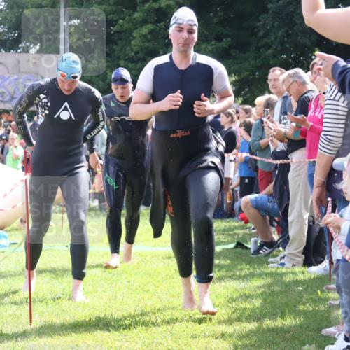 16.06.2024 - 26. Vierlanden-Triathlon Lena Gebhardt http://msf.ph/oto/6299640 16.06.2024 10:58:30 Schwimmen 257, 265, 288, 345, 346, 257, 265, 288, 345, 346 meine-sportfotos.de
