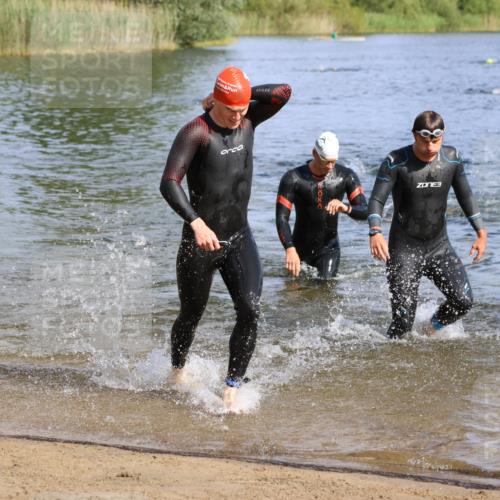 16.06.2024 - 26. Vierlanden-Triathlon Strokosch-Dieckow http://msf.ph/oto/6299642 16.06.2024 09:42:27 Schwimmen 65, 145, 166, 177, 180, 65, 145, 166, 177, 180 meine-sportfotos.de