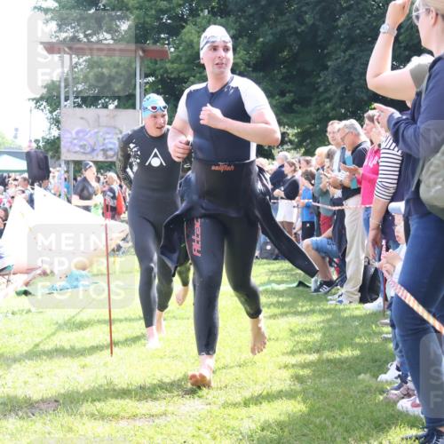 16.06.2024 - 26. Vierlanden-Triathlon Lena Gebhardt http://msf.ph/oto/6299645 16.06.2024 10:58:31 Schwimmen 257, 265, 288, 345, 346, 257, 265, 288, 345, 346 meine-sportfotos.de