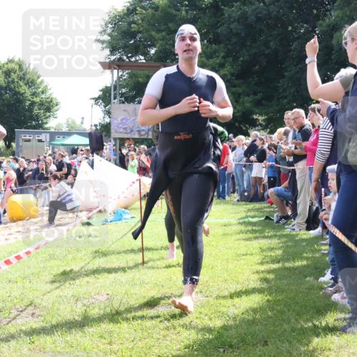 16.06.2024 - 26. Vierlanden-Triathlon Lena Gebhardt http://msf.ph/oto/6299650 16.06.2024 10:58:31 Schwimmen 257, 265, 288, 345, 346, 257, 265, 288, 345, 346 meine-sportfotos.de