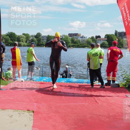 16.06.2024 - 7 Türme Triathlon KatJ http://msf.ph/oto/6299657 16.06.2024 11:15:16 Schwimmen 21, 45, 166, 182, 183, 215, 267, 275, 287, 294 meine-sportfotos.de