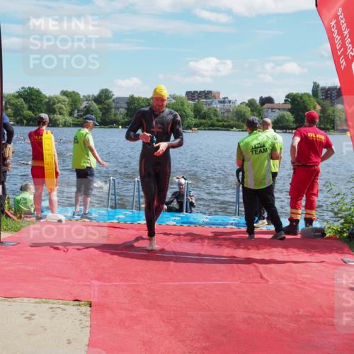 16.06.2024 - 7 Türme Triathlon KatJ http://msf.ph/oto/6299659 16.06.2024 11:15:16 Schwimmen 21, 45, 166, 182, 183, 215, 267, 275, 287, 294 meine-sportfotos.de
